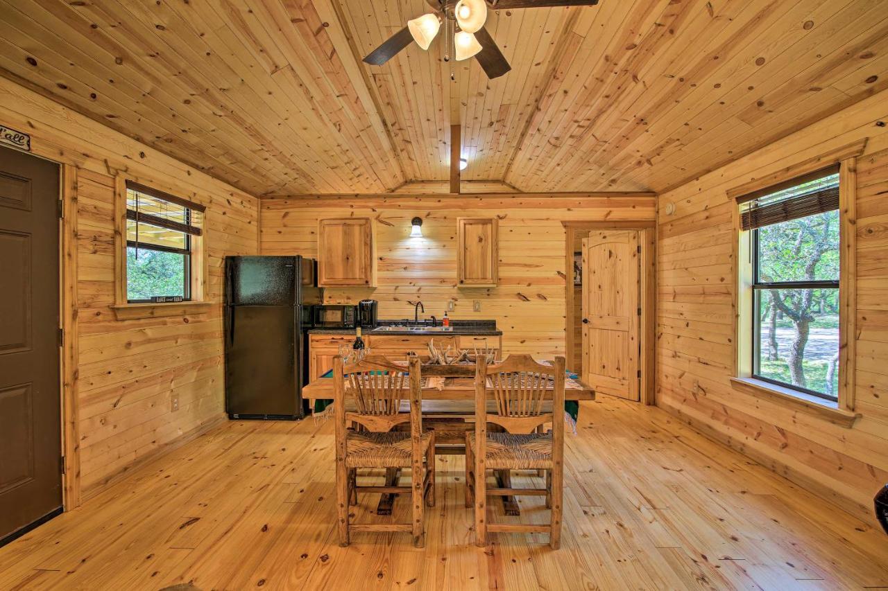 Rustic-Chic Country Cabin - 10 Mi To Main Street! Фредериксберг Экстерьер фото