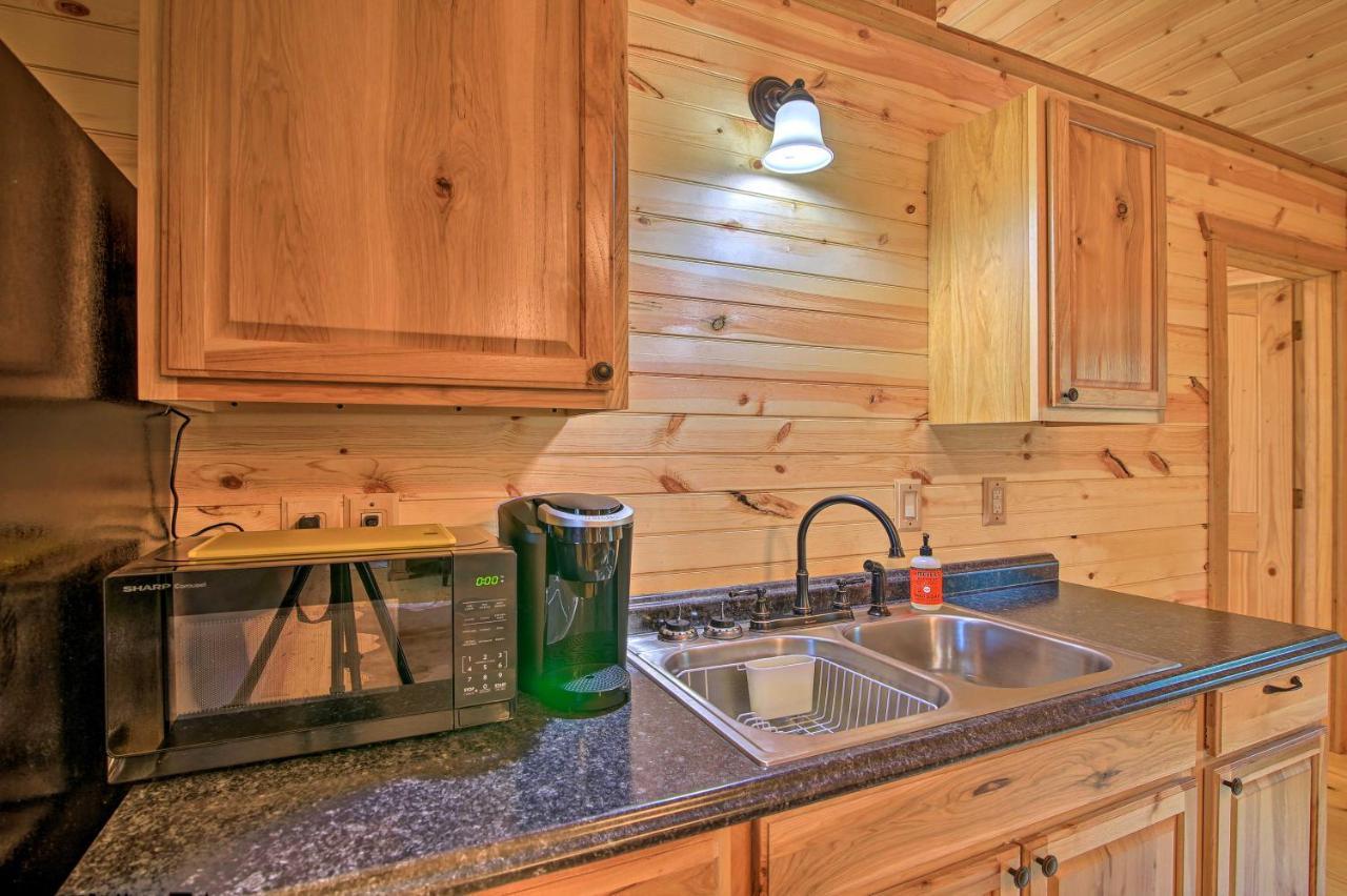 Rustic-Chic Country Cabin - 10 Mi To Main Street! Фредериксберг Экстерьер фото